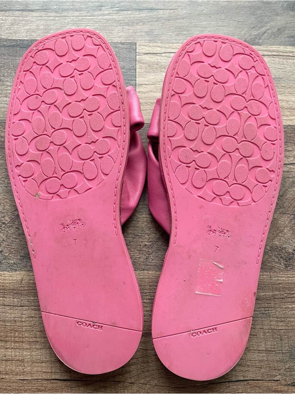 COACH Brooklyn Bright Barbie Pink and Gold Leather Sandals Slides - Picture 2 of 8